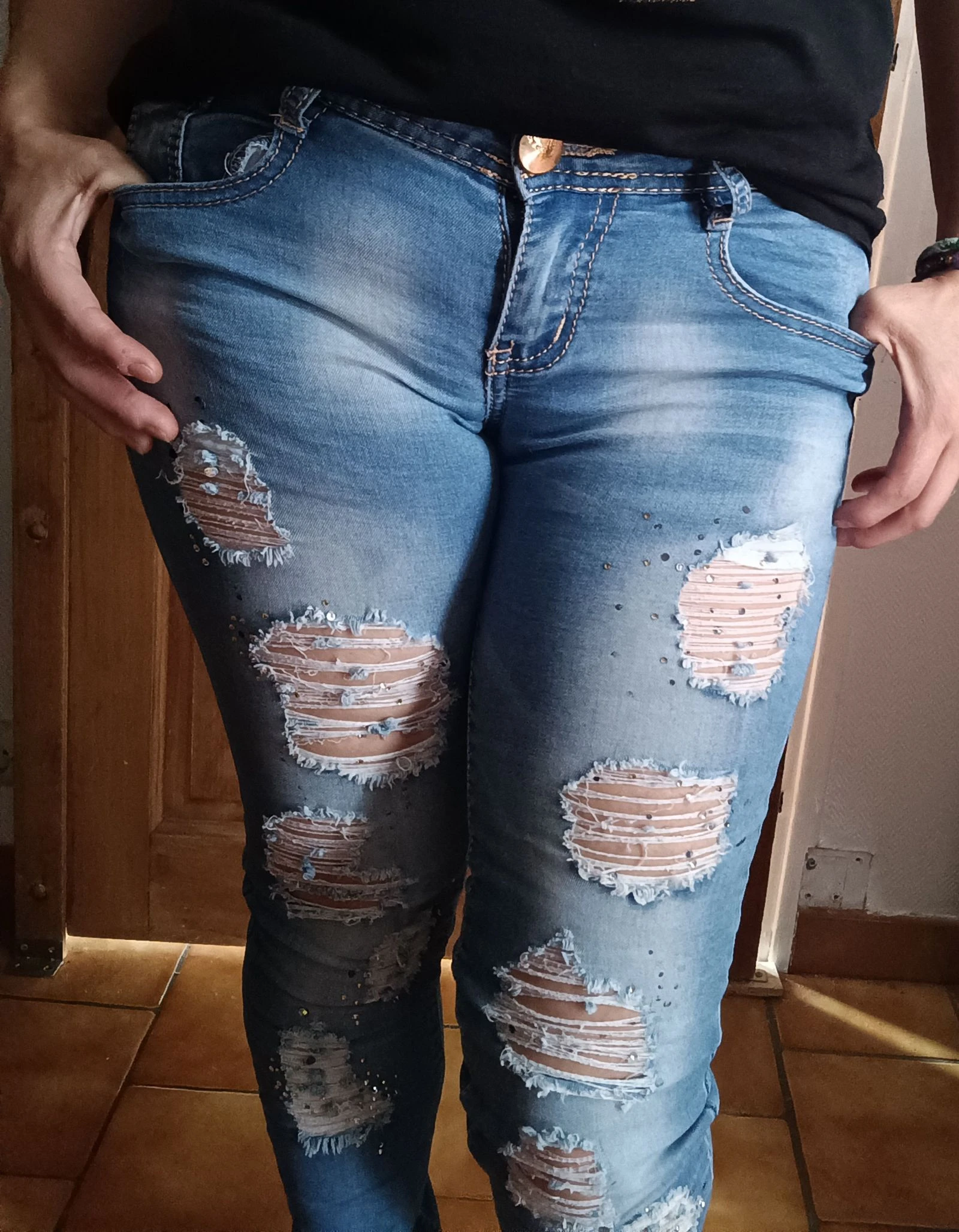 LD Style slim jeans with rhinestone holes - Size XS – photo 5